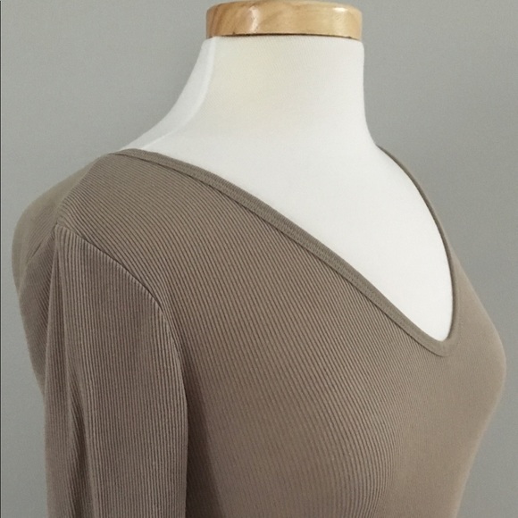 Gap Size Small Ribbed Top - Picture 5 of 7